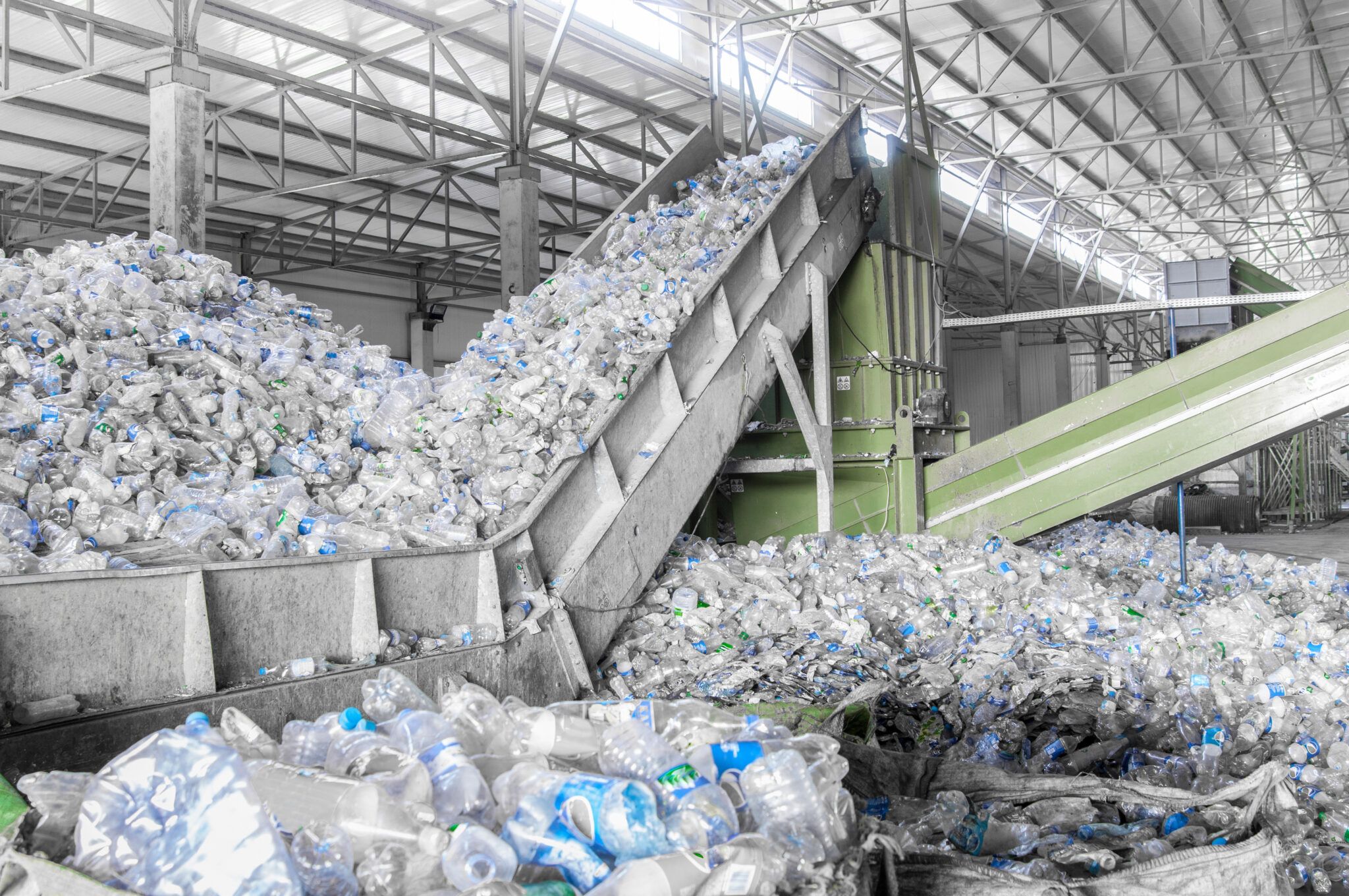PET bottles prepared for optical sorting